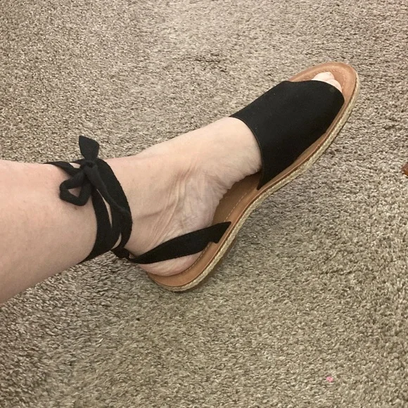 Cute sandals - Picture 2 of 5